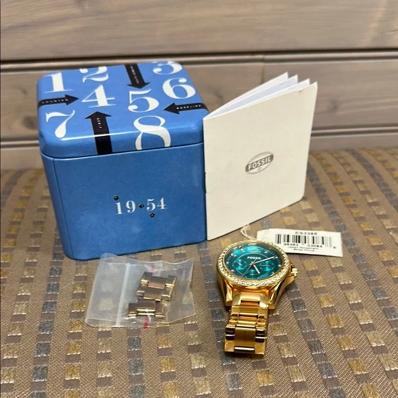 Fossil | Accessories | Fossil Gold And Teal Womens Watch  display picture 1